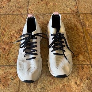 Women's white on cloud Athletic Shoes